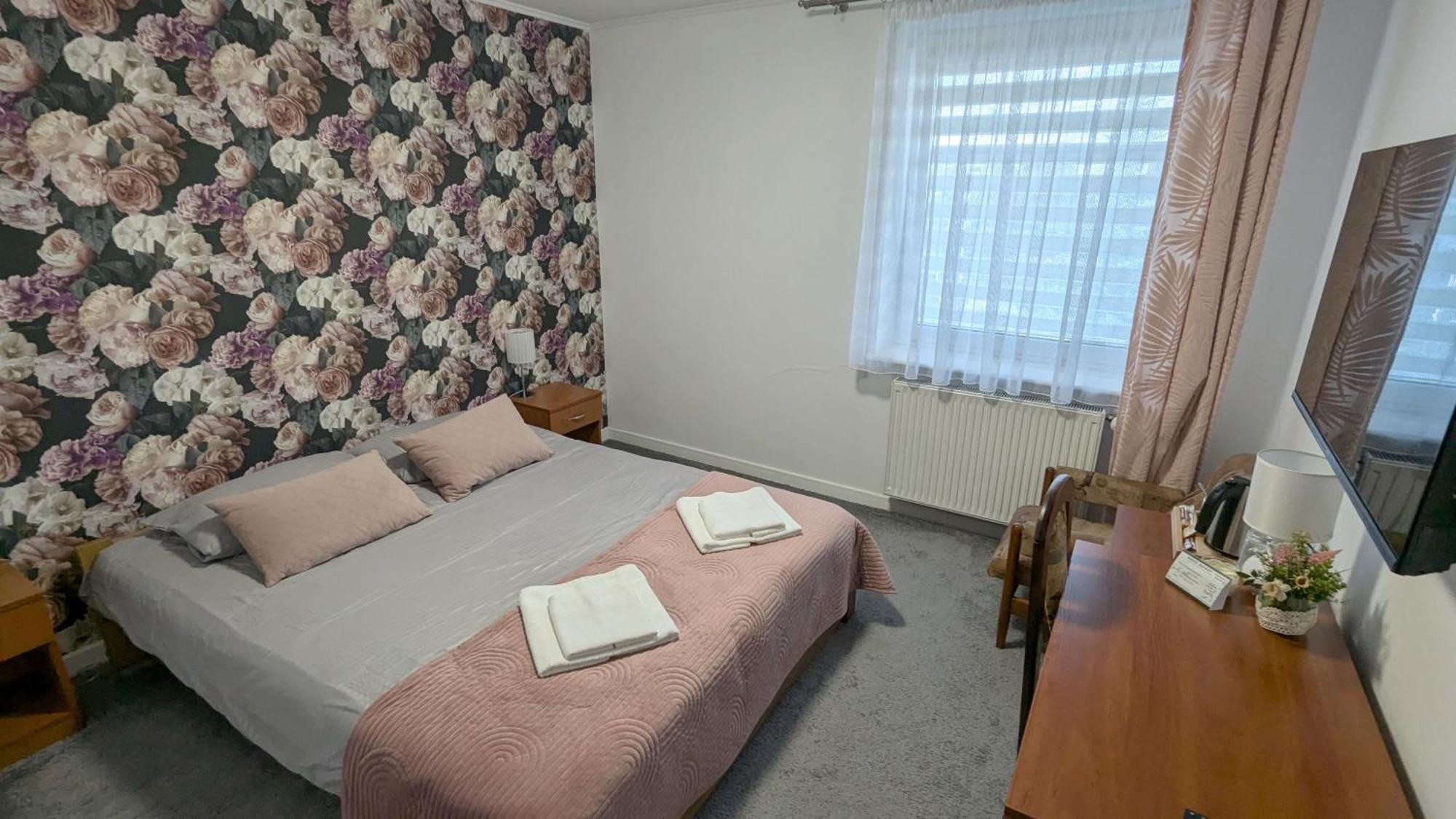 Hotel Magnat Głogów Małopolski Buitenkant foto