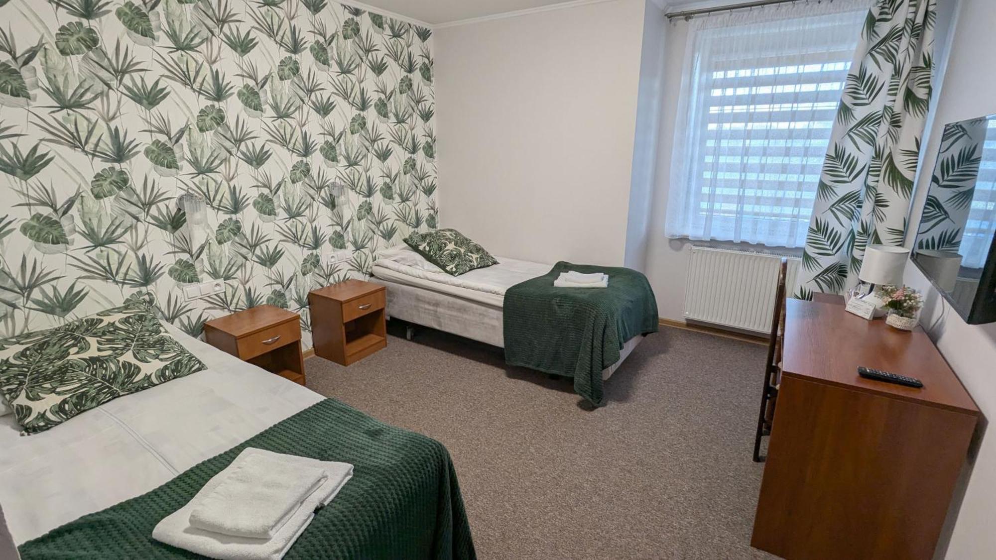 Hotel Magnat Głogów Małopolski Buitenkant foto