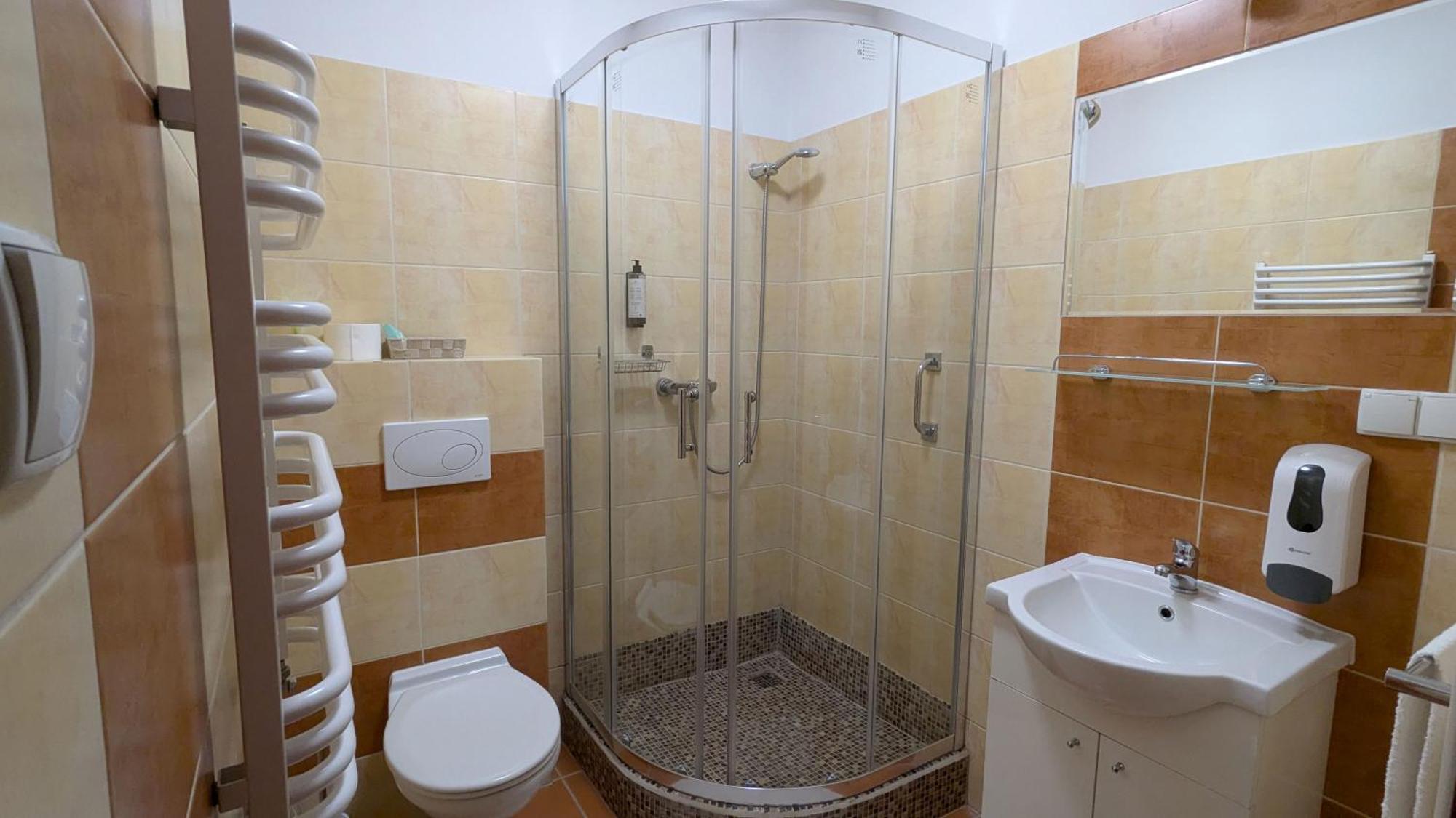 Hotel Magnat Głogów Małopolski Buitenkant foto